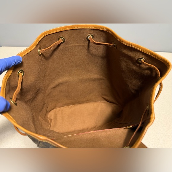 LOUIS VUITTON Monogram Montsouris GM Backpack - Picture 13 of 16